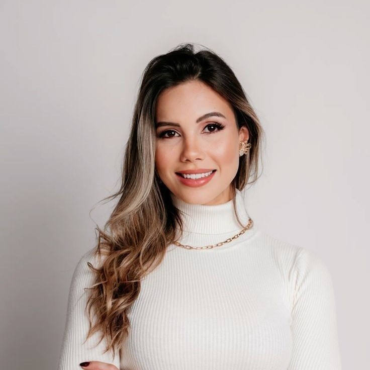 Mia L. 